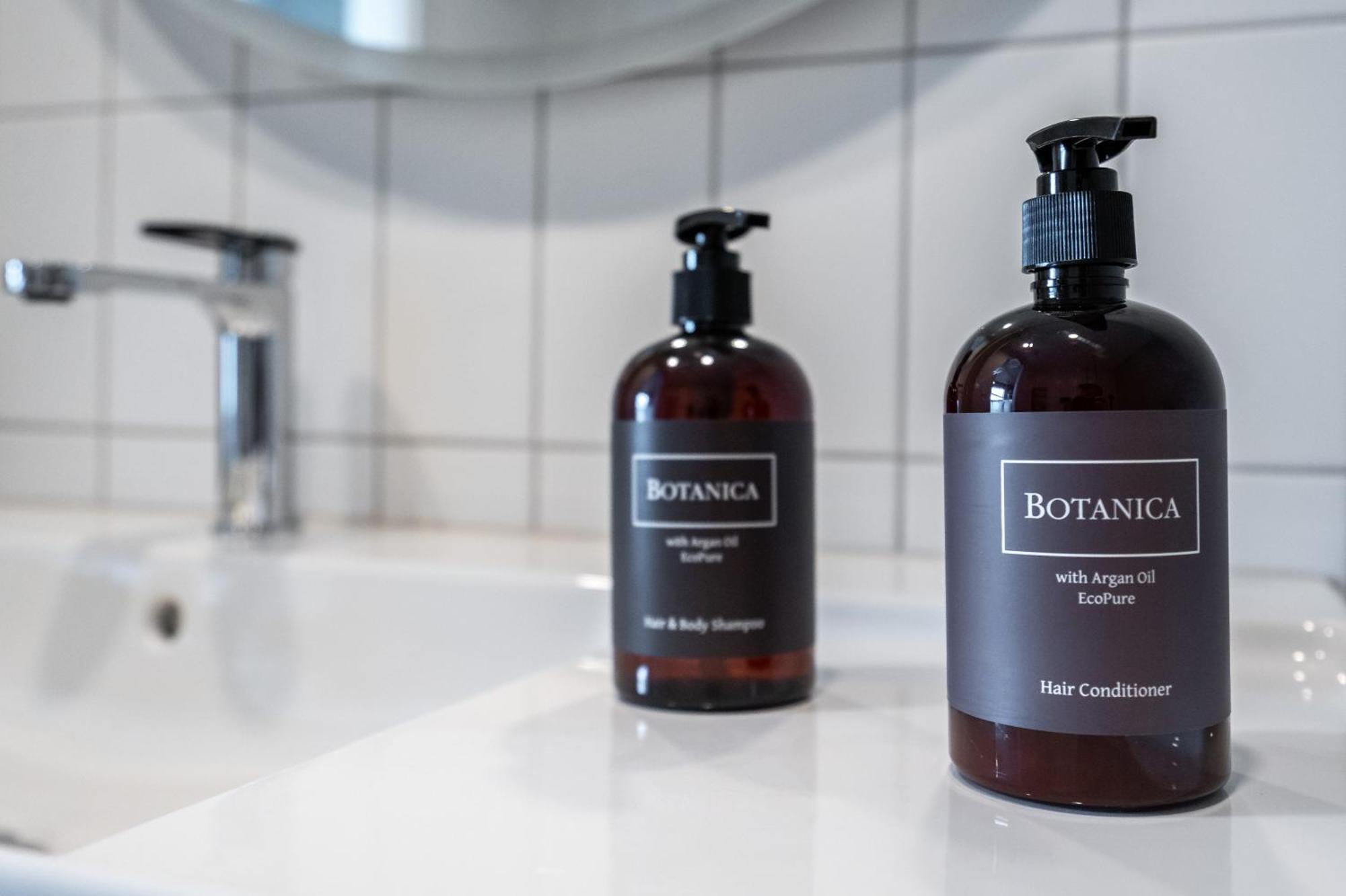 Honest Ricany Ngoại thất bức ảnh